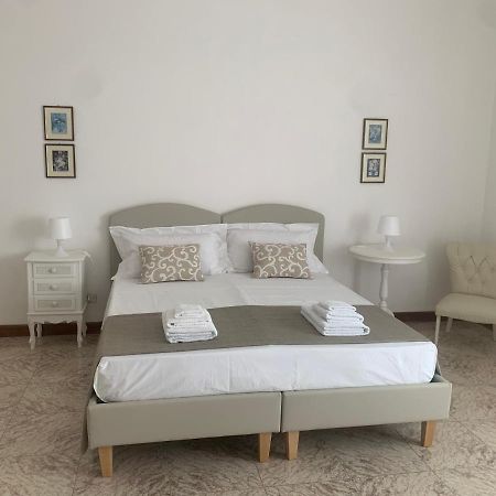 Porta Napoli Rooms Lecce Eksteriør billede