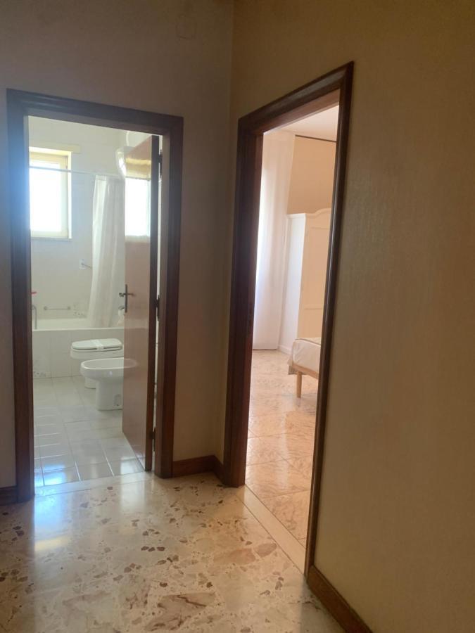 Porta Napoli Rooms Lecce Eksteriør billede
