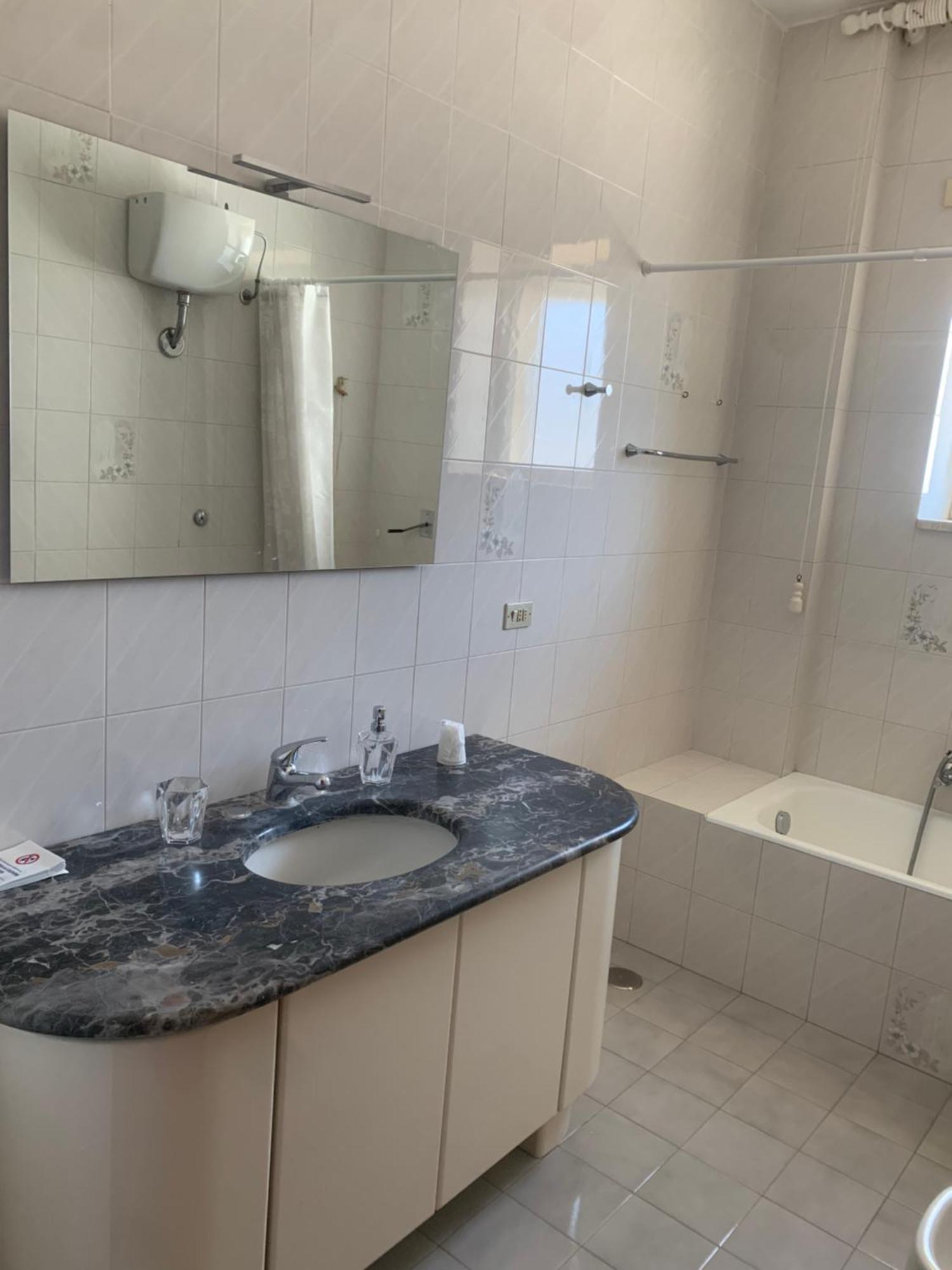 Porta Napoli Rooms Lecce Eksteriør billede